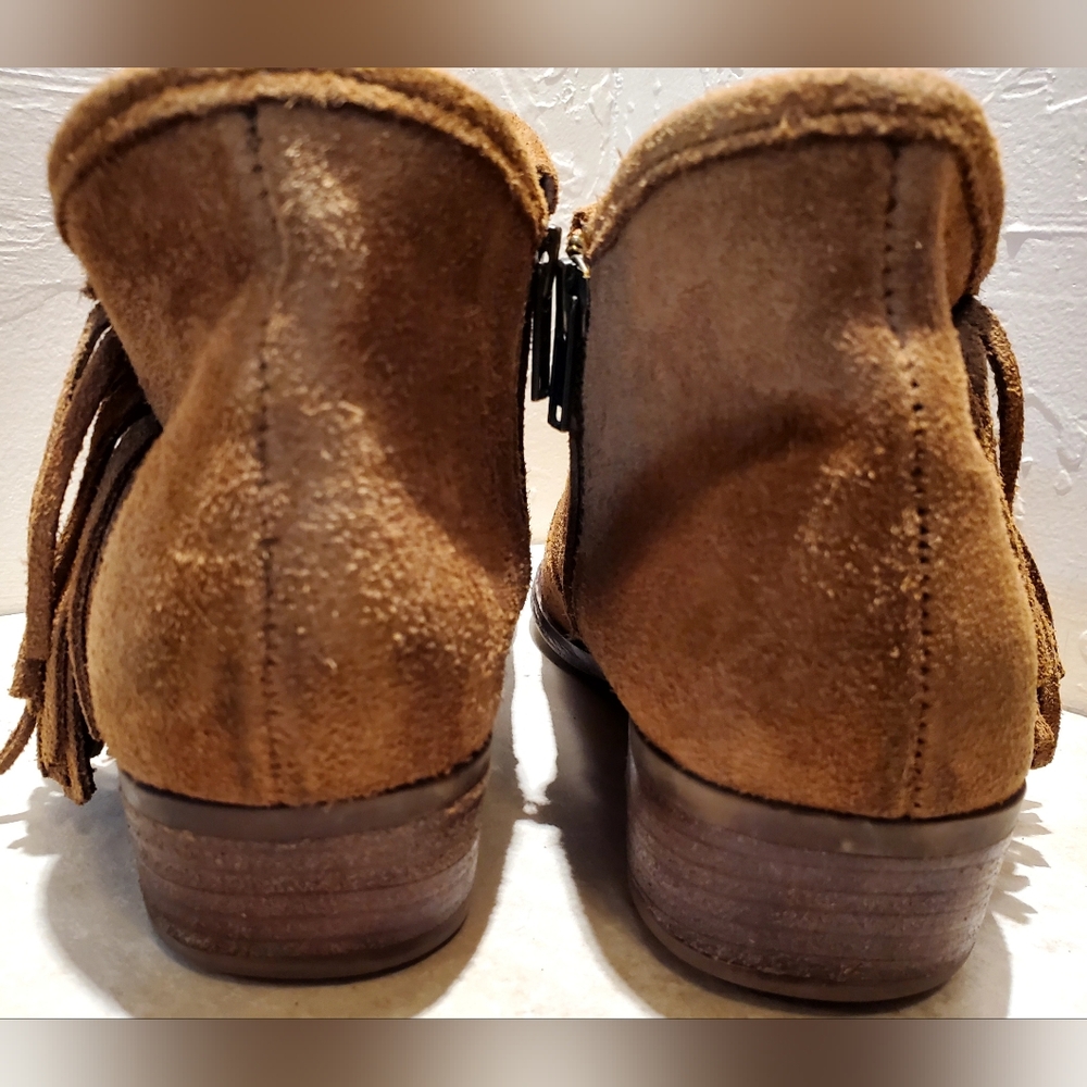 Women's Size 8 Minnetonka 1523 Brown Suede Fringed Side Zip Heeled Ankle Boots - Picture 5 of 11